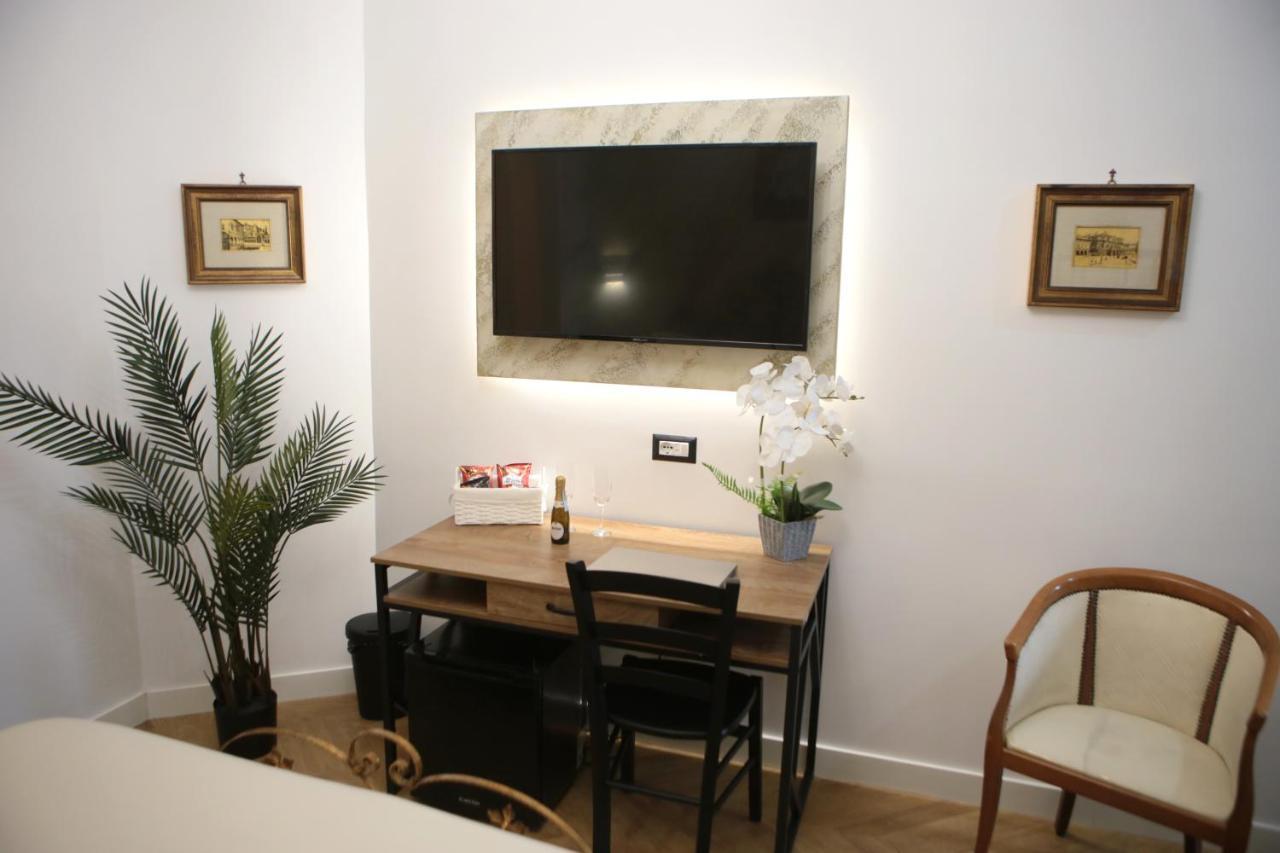 Roma Imperial Suites Exteriör bild